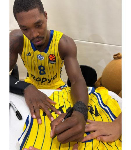 גופיה צהובה רשמית ADIDAS חתומה - לוני ווקר